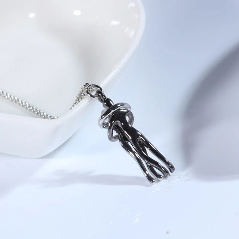 Couple Hug Necklace Lovers Hugging Pendant 